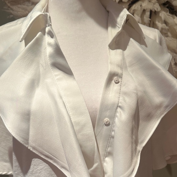 Zara Elegant White Ruffle Blouse - Picture 5 of 6